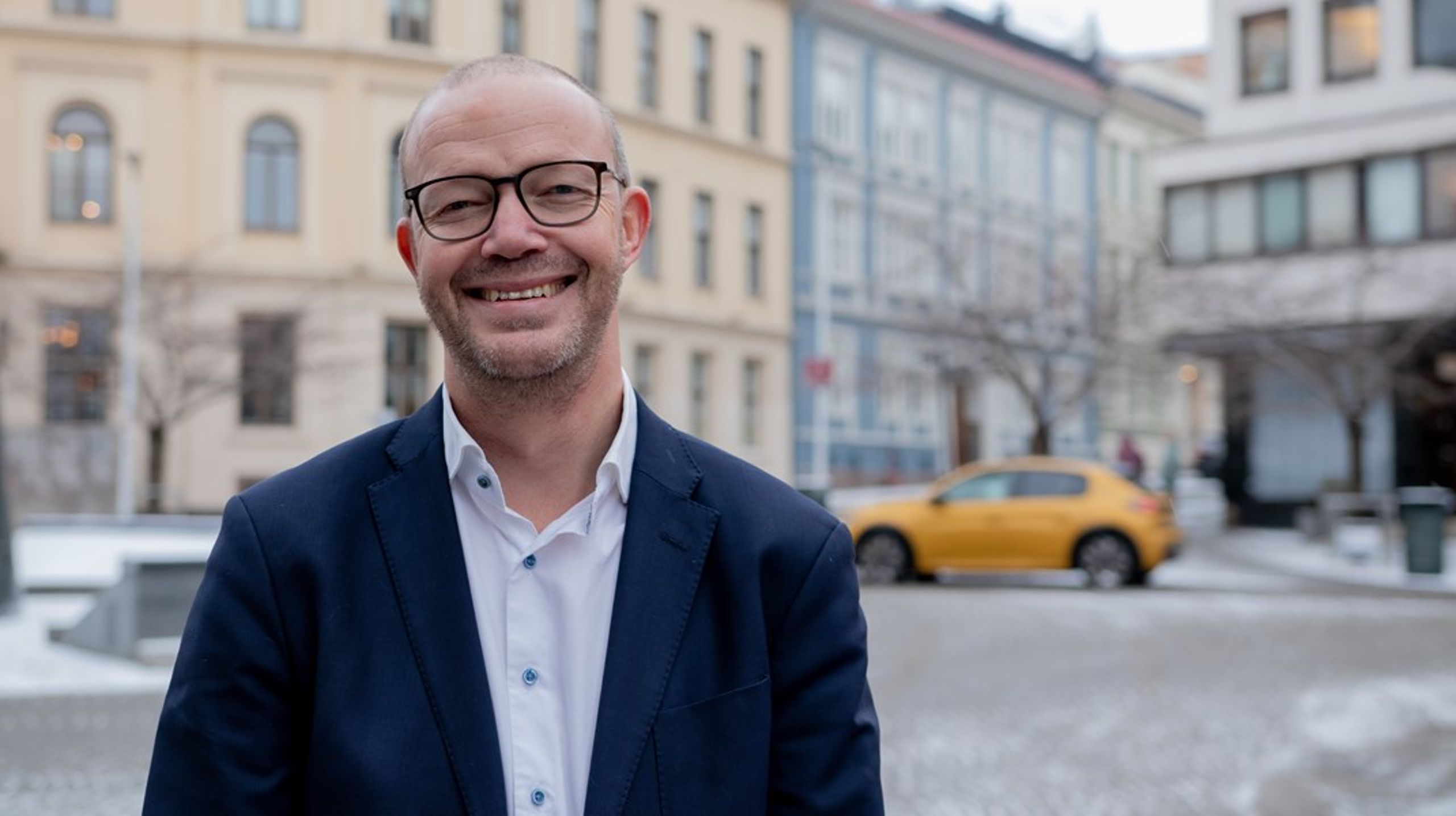 Gunnar Larsen er ansatt som leder for avdelingen for myndighetskontakt og politisk kommunikasjon i kommunikasjonsbyrået Geelmuyden Kiese.