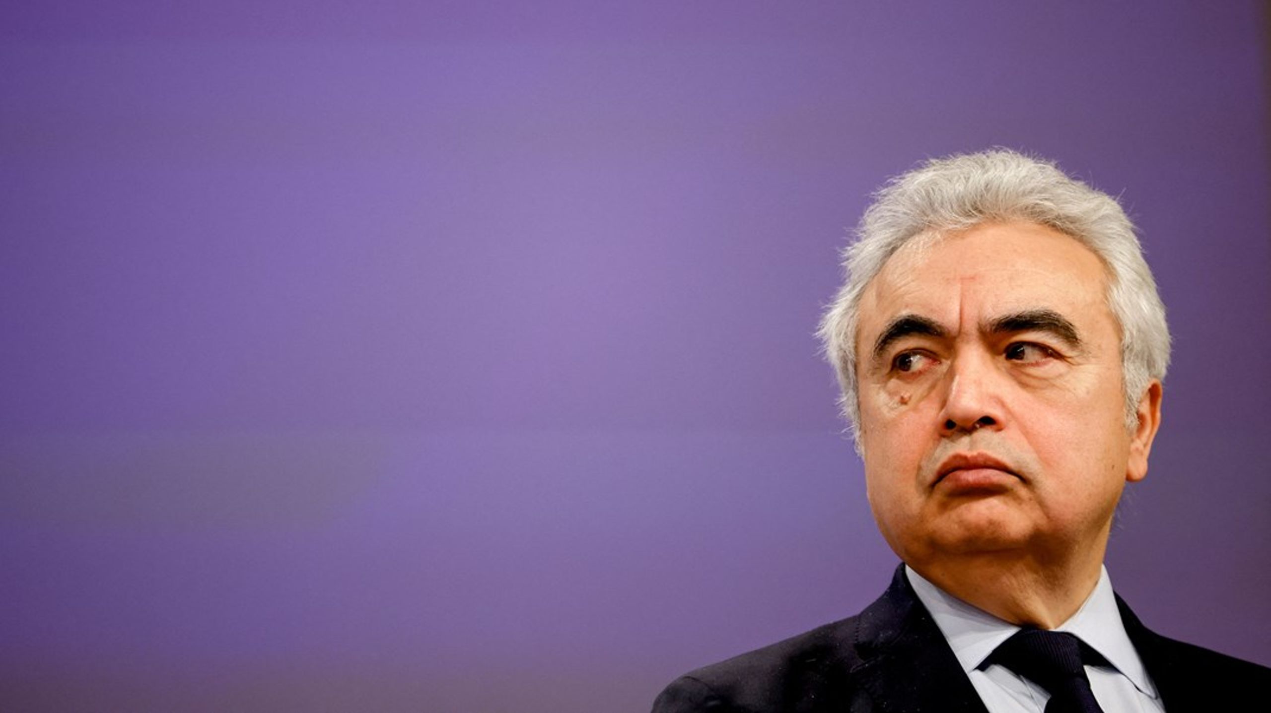 Dr Fatih Birol leder Det internasjonale energibyrået IEA. Tirsdag presenterer han et oppdatert veikart til netto null utslipp i 2050, for å holde den globale oppvarmingen under 1,5 grader.