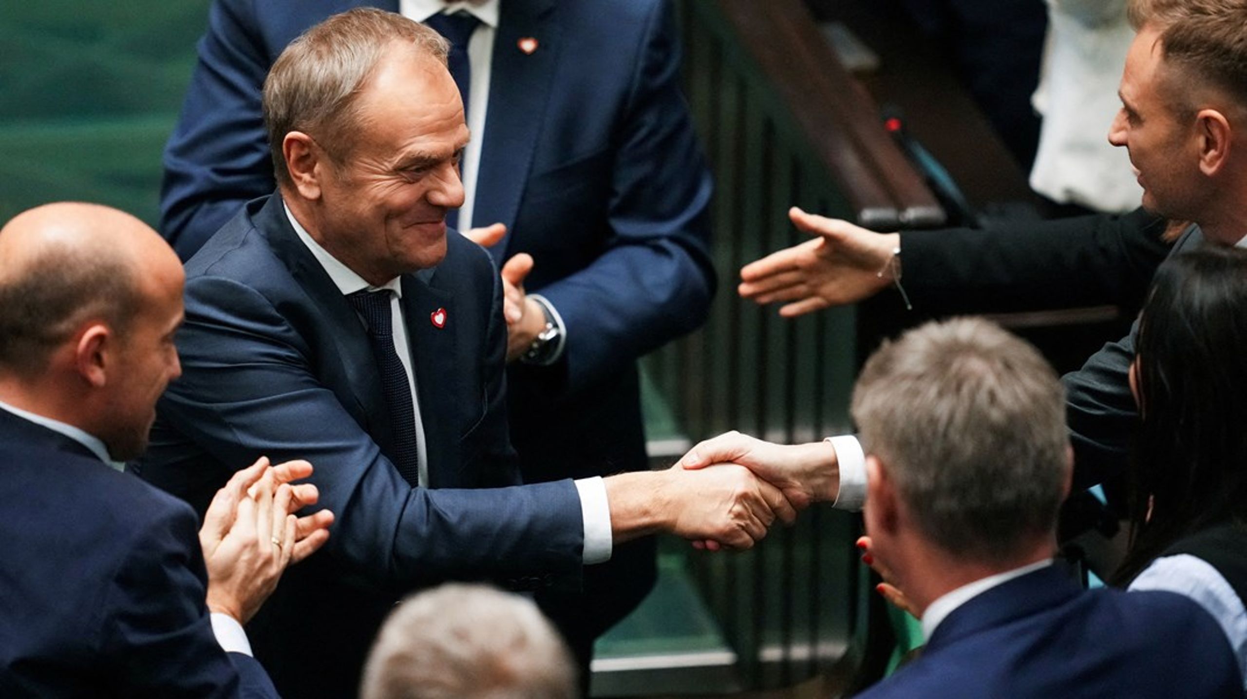 Ungarns statsminister Viktor Orbán&nbsp;mister en sterk og viktig alliert og&nbsp;Vladimir Putin vil beklage det, når Donald Tusk onsdag tas i ed som ny statsminister i Polen, skriver historiker Vibe Termansen.&nbsp;