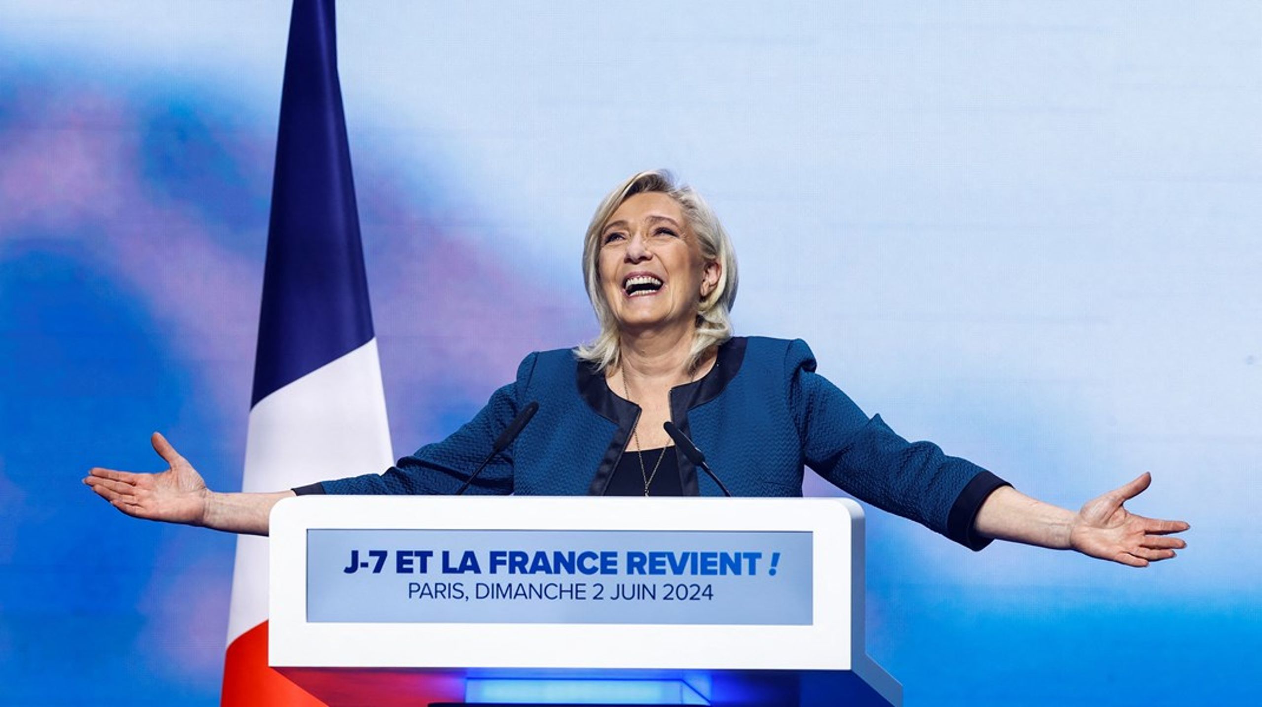 Det kan ikke lenger benektes at Marine Le Pen kan vinne makten i Frankrike. Neste skritt er å få til den samme normaliseringen på europeisk nivå. EU-valget kan skape nye maktallianser på ytre høyre-siden, mellom Le Pen og Italias Georgia Meloni.&nbsp;