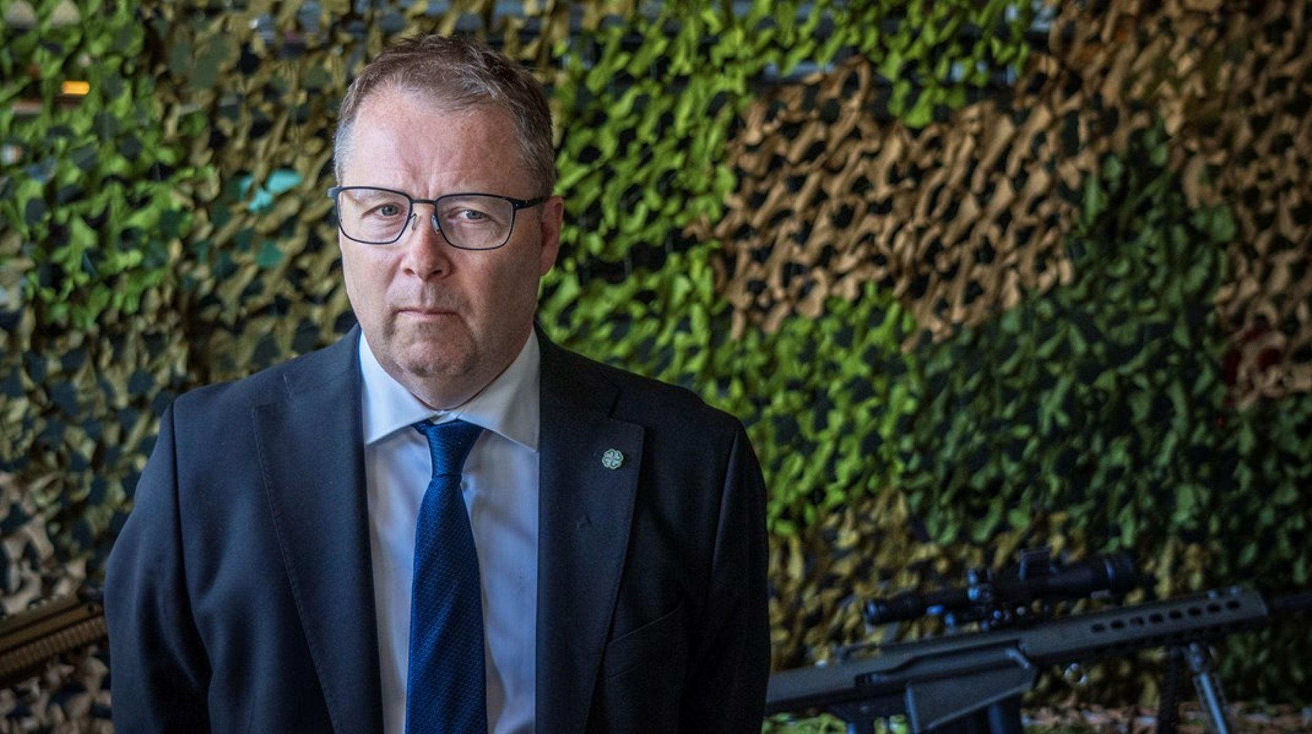 Forsvarsminister Bjørn Arild Gram (Sp) sier at hybride, sammensatte trusler er noe av det som utfordrer Norge mest.