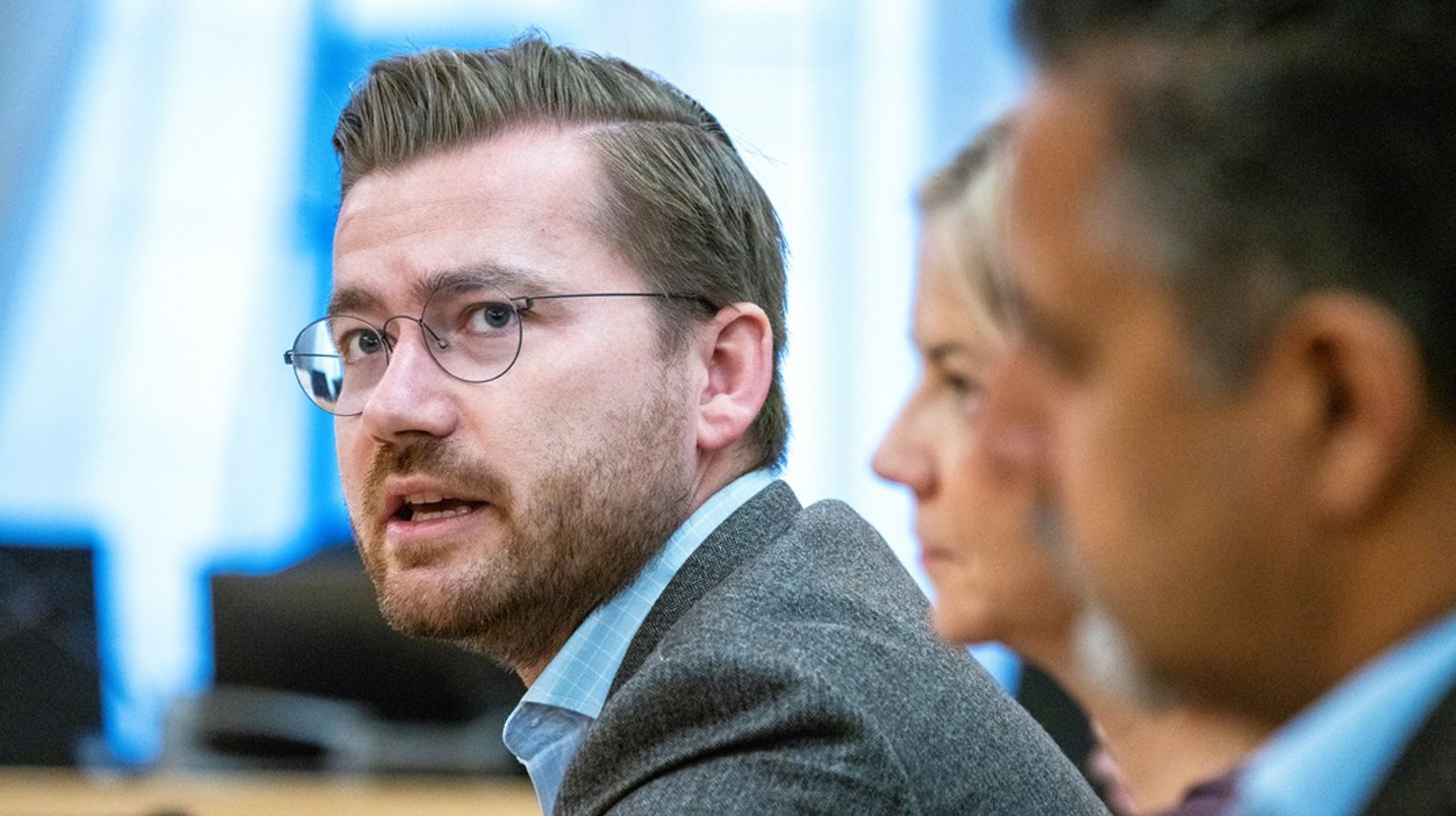 Venstres nestleder og finanspolitiske talsperson, Sveinung Rotevatn, mener regjeringens forslag til statsbudsjett viser at handlingsregelen ikke lenger har noen funksjon.