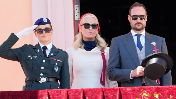 Prinsesse i uniform på 17. mai: «En utmerket rollemodell»